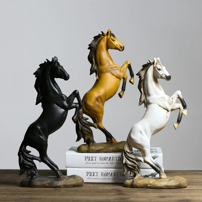 

Modern Fengshui Resin Horse Onaments Crafts Home Livingroom Table Figurines Decoration Office Desktop Statues Accessories Decor