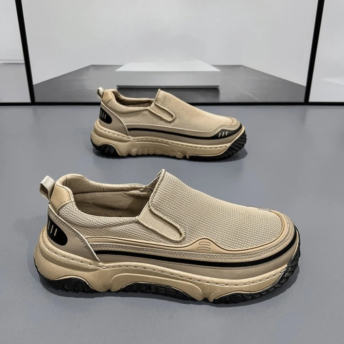 

2025 New Men's Mesh Slip-On Casual Sneakers | Trendy Breathable Non-Slip Thick Sole Daily Walking Shoes