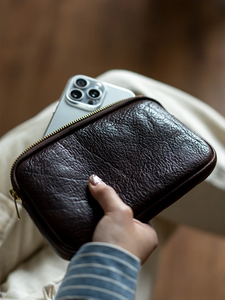 PNDME simple vintage vegetable tanned cowhide men's women's long wallet designer handmade genuine leather phone wallet