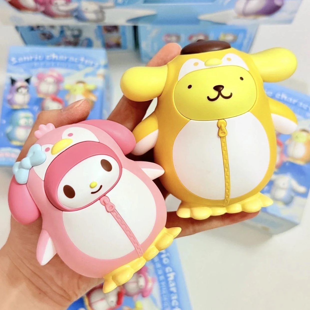 Sanrio Family Penguin Parade Series Fun Blind Box Trendy tafelbladornamenten Leuk cadeau Kuromi Melody Hello Kitty