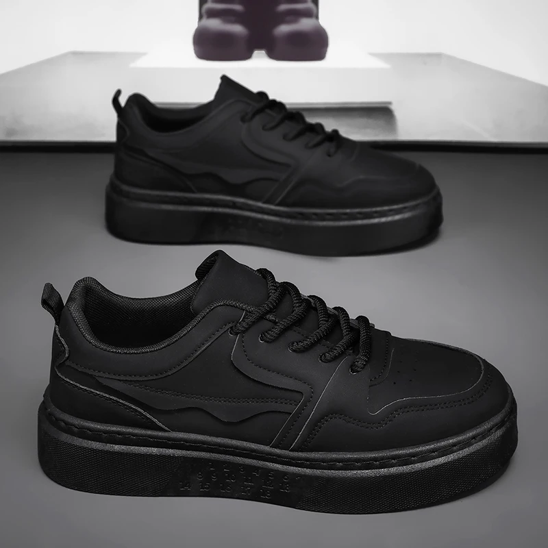 

Men's High Quality Vulcanized Shoes with Flat Heels, Comfortable LACES and Anti-slip Features Are Popular Casual and Trendy