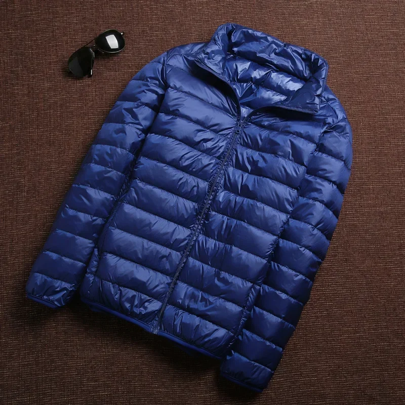 Chaqueta de plumón de pato de otoño para hombre, abrigo de invierno ultraligero para hombre, Parkas de viaje impermeables portátiles, prendas de vestir finas con cuello levantado a la moda