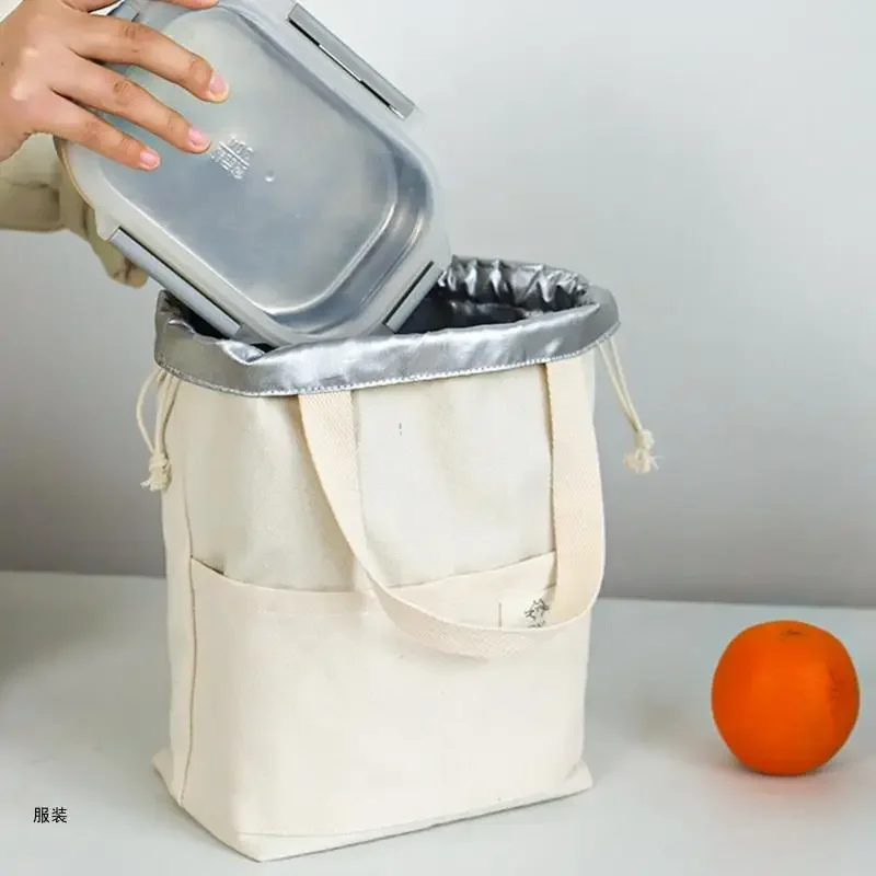 D0UD Handige lunchtas met trekkoord en geïsoleerde binnenkant. Makkelijk mee te nemen lunchtas