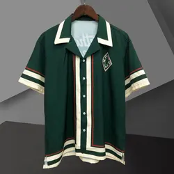 Camisa de manga corta con estampado de retroletras para Hombre, ropa de calle informal, Color verde contrastante, Moda Masculina