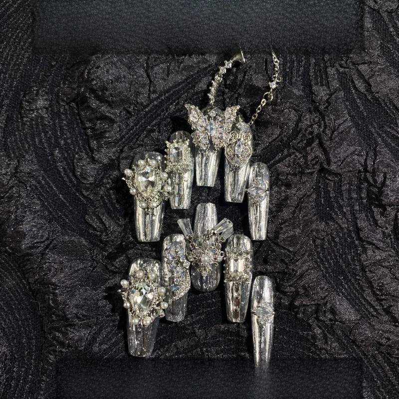 

Hand-Wearing Removable Nail Art Buccella Wedding Nail Silver Chain