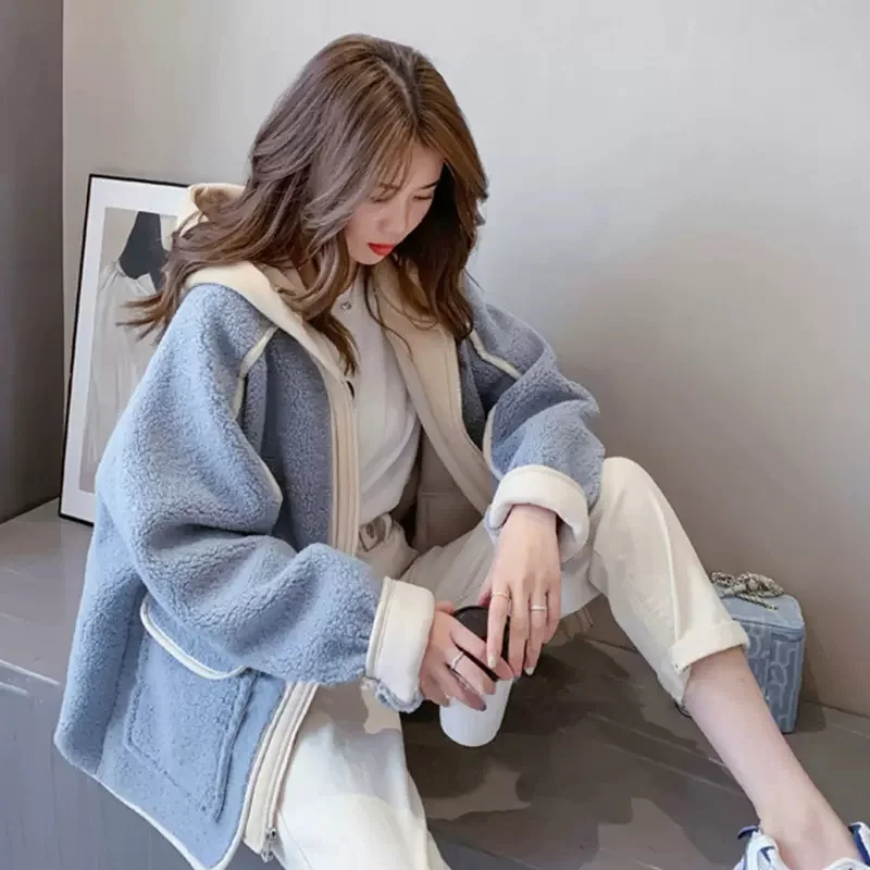 Clearance and Leaking Large Size Women Clothing Niche Design Lamb Wool Short Coat 2022 Autumn and Winter Loose Age-reducing Tops