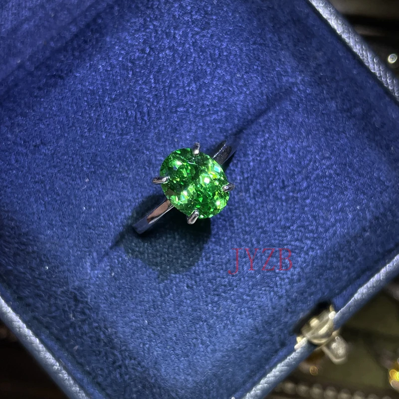 

100% 925 pure silver adjustable ring, 4 carats of green tourmaline gemstone. A gift for your girlfriend.