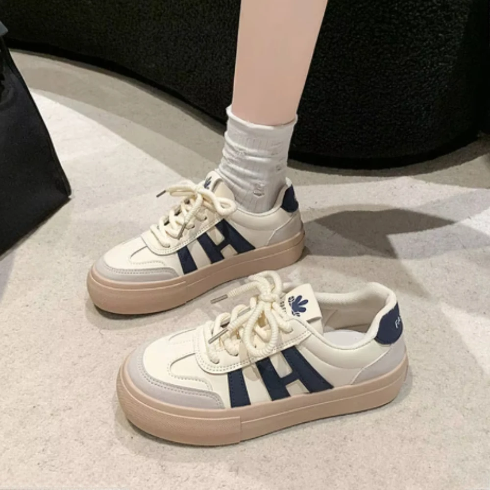 Spring and Autumn New Small White Shoes Women's Shoes Popping Casual Board  Canvas Shoes Single Sneakers Size 35-40