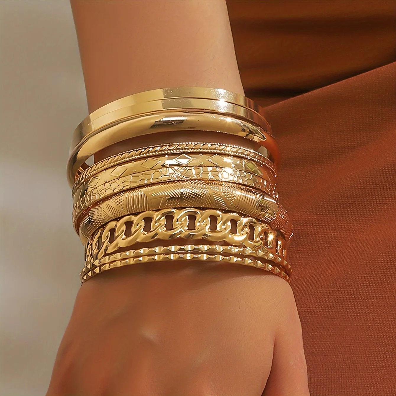 10pcs Elegant Retro Women's Overlapping Bracelets Set, Daily Wear