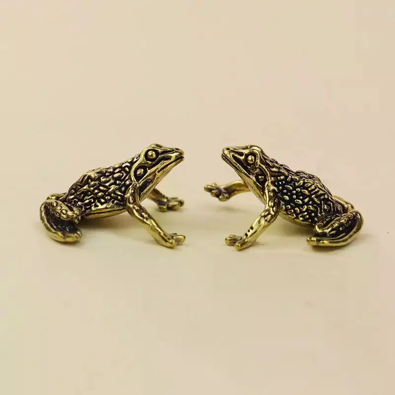 Brass Feng Shui Money Toad Figurine Positive Chi Attracting Ornament Antique Finish Decor for Home Garden Indoor Outdoor Gift