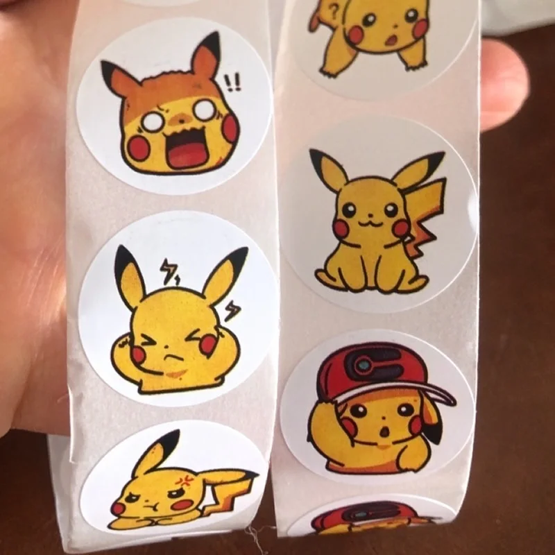 Pegatinas de Pokémon de dibujos animados, calcomanías de Anime Kawaii para teléfono y portátil, decoración Stiker, juguete de recompensa para niños,