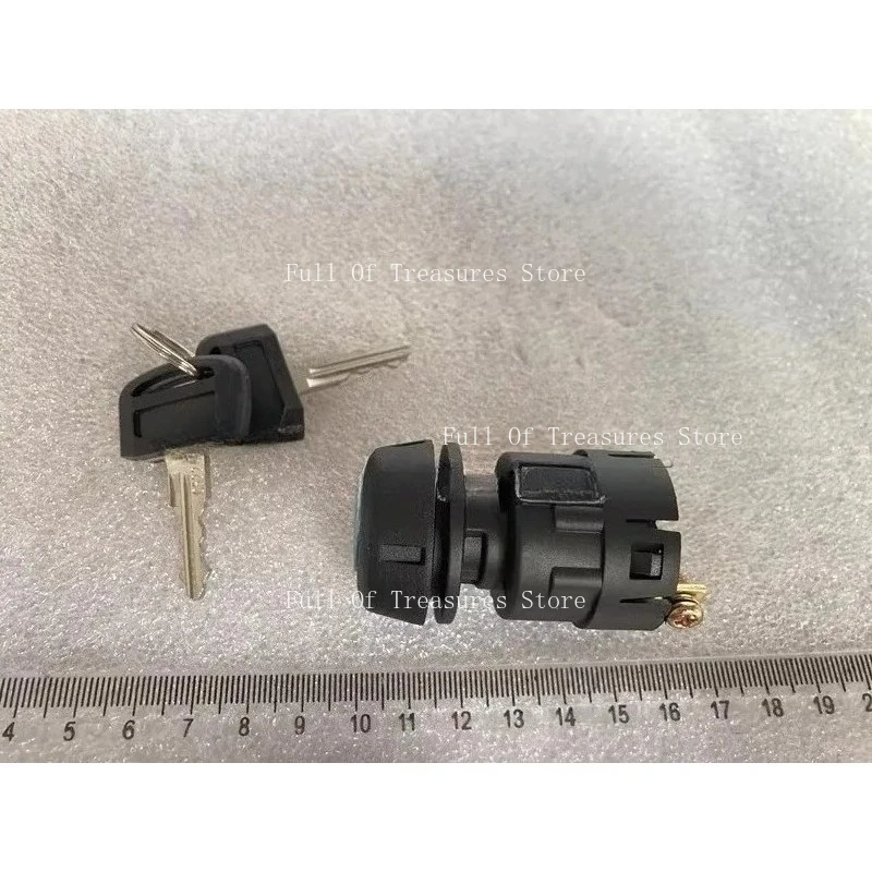 

70001-33650 Forklift Parts Ignition Switch used for Nichiyu FB10~30P-72/75 24300-44601