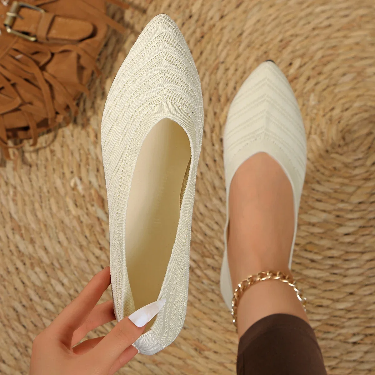 2025 New Women Flats Pointed Toe Casual Knitted Slip on Loafers Breathable Shoes Women Ballet Sneakers Women Zapatos De Mujer