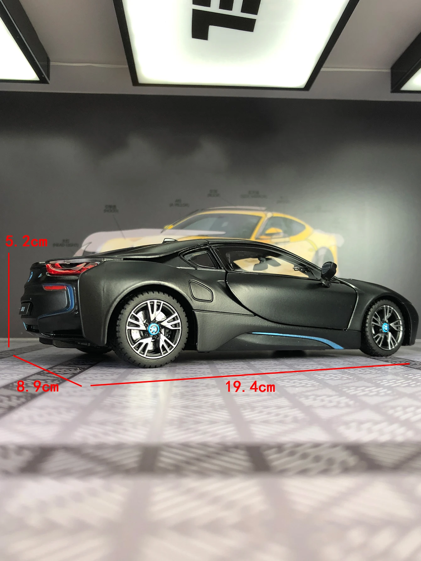 Rastar 1:24 Simulation Zinc Alloy BMW I8 Model Car, Static Ornament, Metal Collectible Gift Car