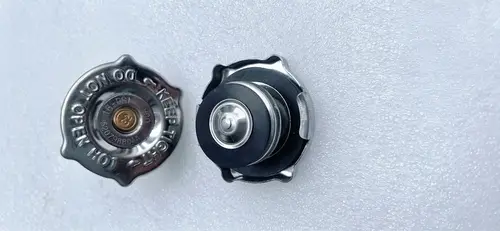 Imagen 2 del producto Tapa del Radiador, 52079880AA, 55116901AA, 5278767AA, Para: 2.4L, 3.6L, 3.0L, 4.7L, 6.4L, Wrangler JK, J3, Challenger, Charger, LX300C, 1999-2025