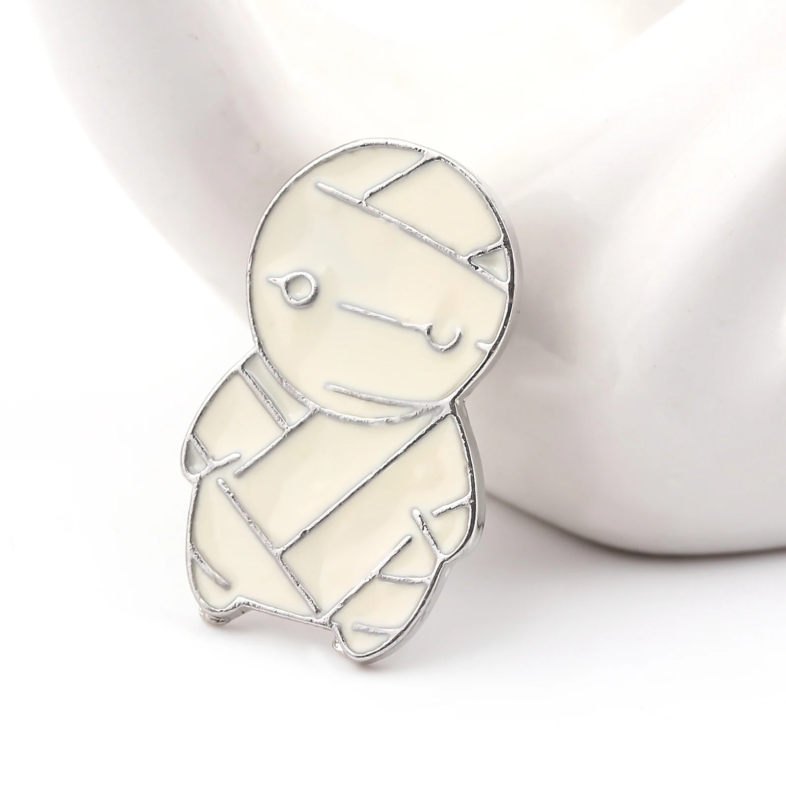 Anime Miira No Kaikata How To Keep A Mummy Pins Brooch Cute Cartoon Mummy Badge Brooch for Women Men Lapel Pin Jewelry