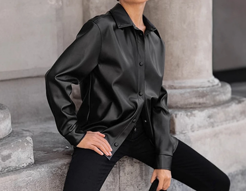 سترة ريترو سوداء من جلد البولي يوريثان للنساء 2025 سترة جلدية أوروبية وأمريكية جديدة ملابس نسائية متوسطة الطول #2