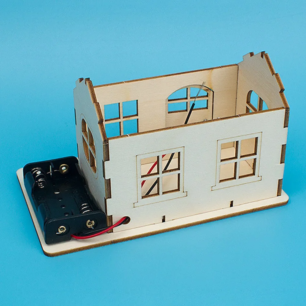 DIY 木製キャビンモデル 回路ライトアセンブリ付き STEM 科学実験おもちゃ エンジニアリングスキル開発 8-12歳向け