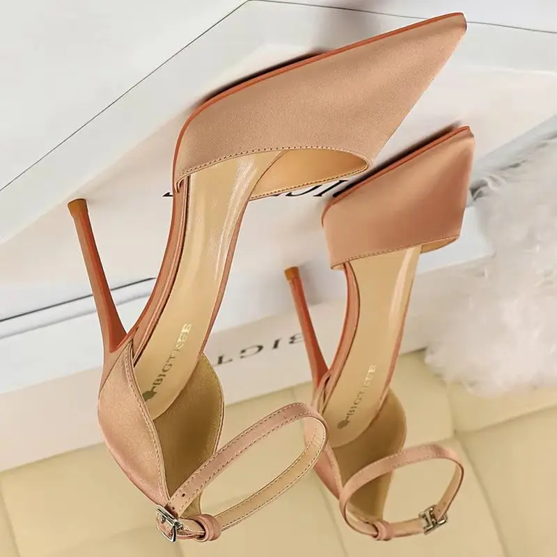 

BIGTREE Shoes Женские туфли-лодочки на высоком каблуке Сексуальная обувь для вечеринок Шелковые женские туфли Туфли на каблуке с острым носком 2025 Женские туфли-лодочки