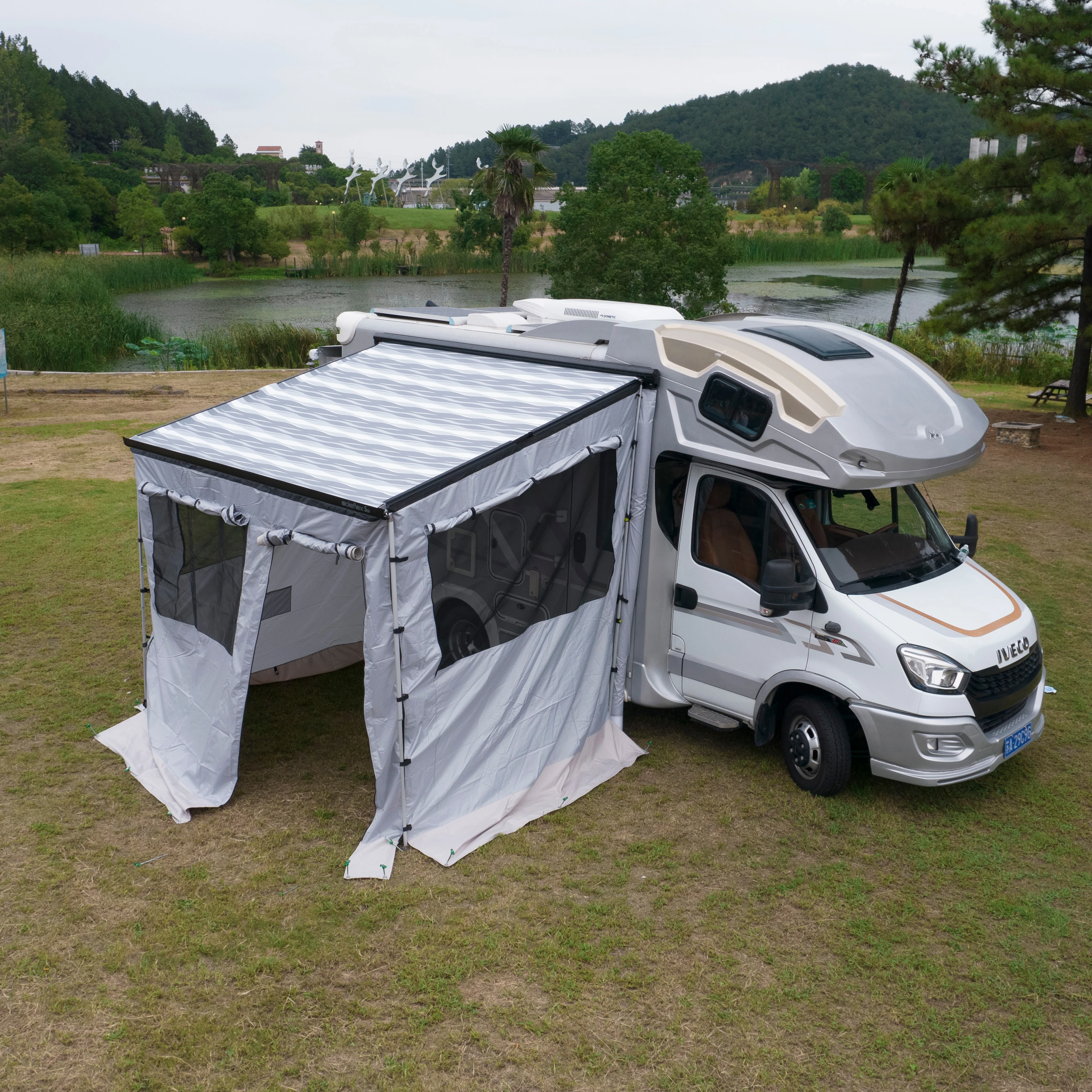 Caravan RV Porch Awning with Curtains Manual Extension Room Outdoor Cooking Waterproof 3-4 People Capacity Space-Saving Design