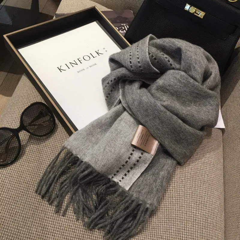 

2025 Autumn/Winter Collection 100% Australian Double sided Wool Scarf Neck Solid Color Warm Shawl Pulling Hair