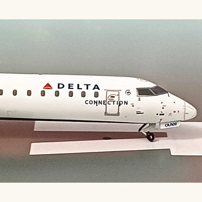 Gegoten CRJ-900LR Gjdal2029 Vliegtuiglegering Plastic Model Met Een 1:400 Schaal Speelgoed Geschenkcollectie Simulatie Display Decoratie