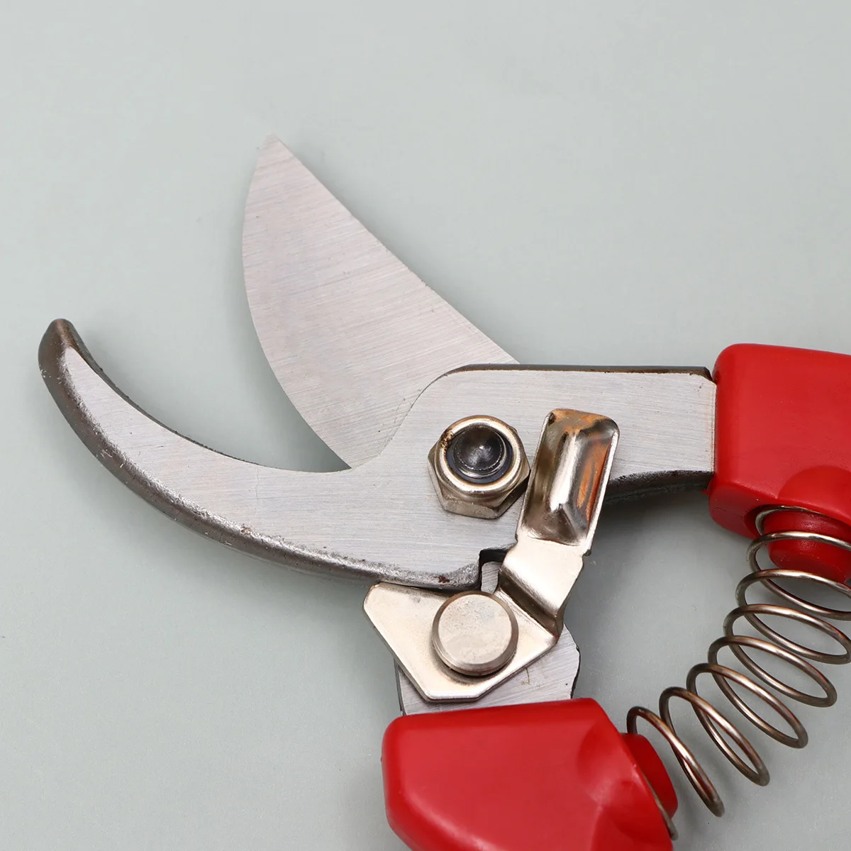 

Garden Pruning Shears High Quality Stainless Steel Portable Pruning Tool for Trimming Branches Hedges Orchards Small Trees