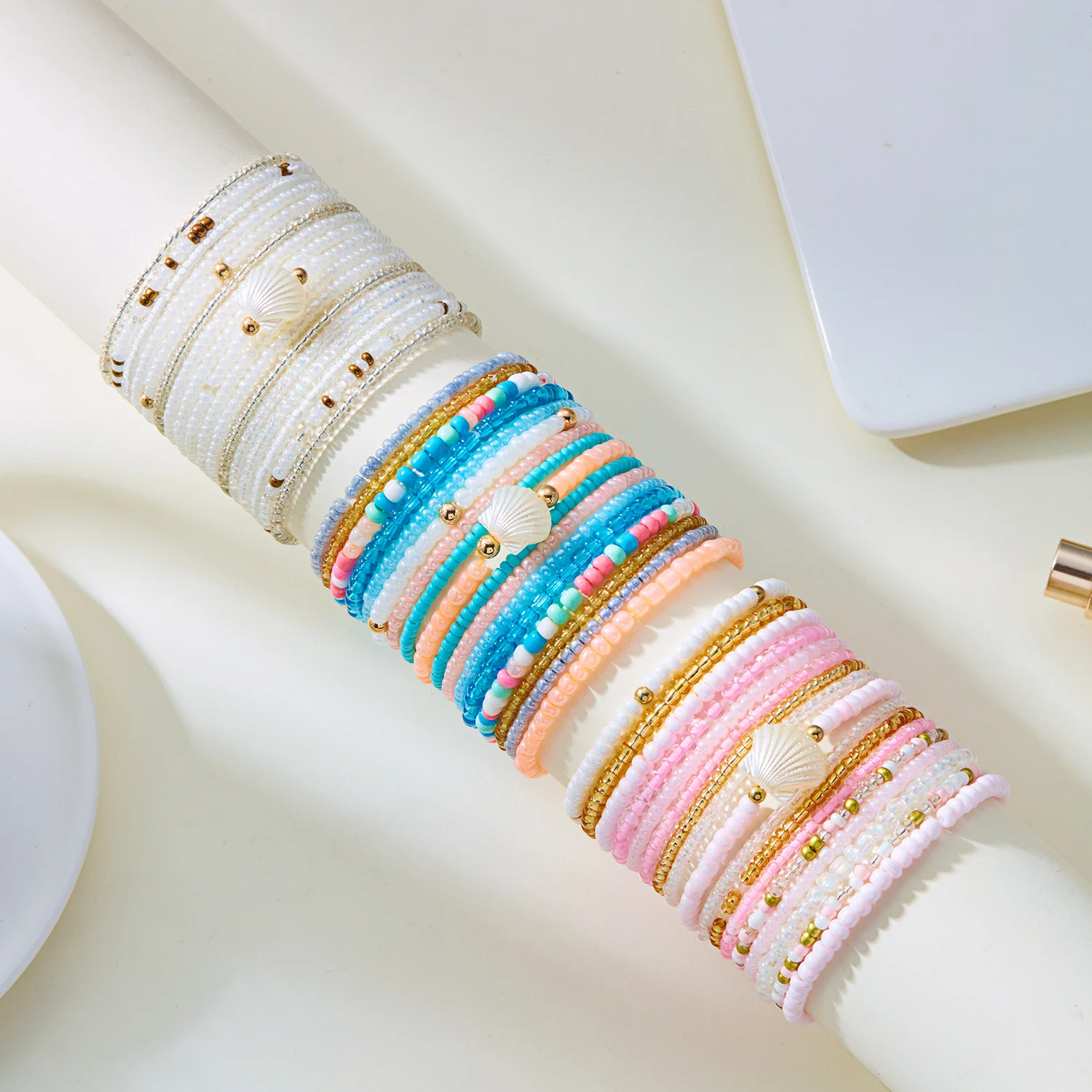 17-teiliges Boho Muschel-inspiriertes Perlenarmband-Set für Frauen Pastellfarbener Mehrlagiger Handgelenkschmuck Sommer Strand Urlaub Accessoires – Detail 6