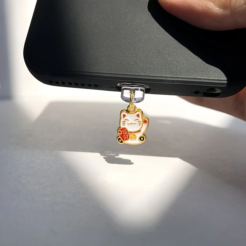 

1 PCS Mini Lucky Cat Mobile Phone Dust Plug Decoration Prevent Dust Phone Plug Pendant for iPhone/Type-C /Android Charging Port