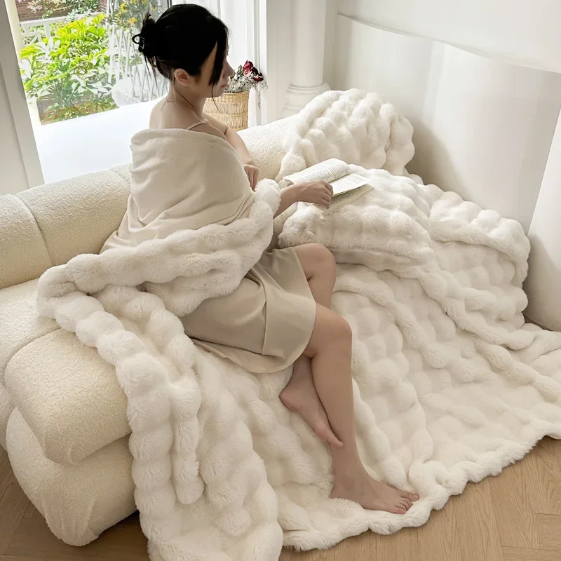 

Autumn and Winter Thickened Fur Blankets, Warm Rabbit Plush Nap Blankets