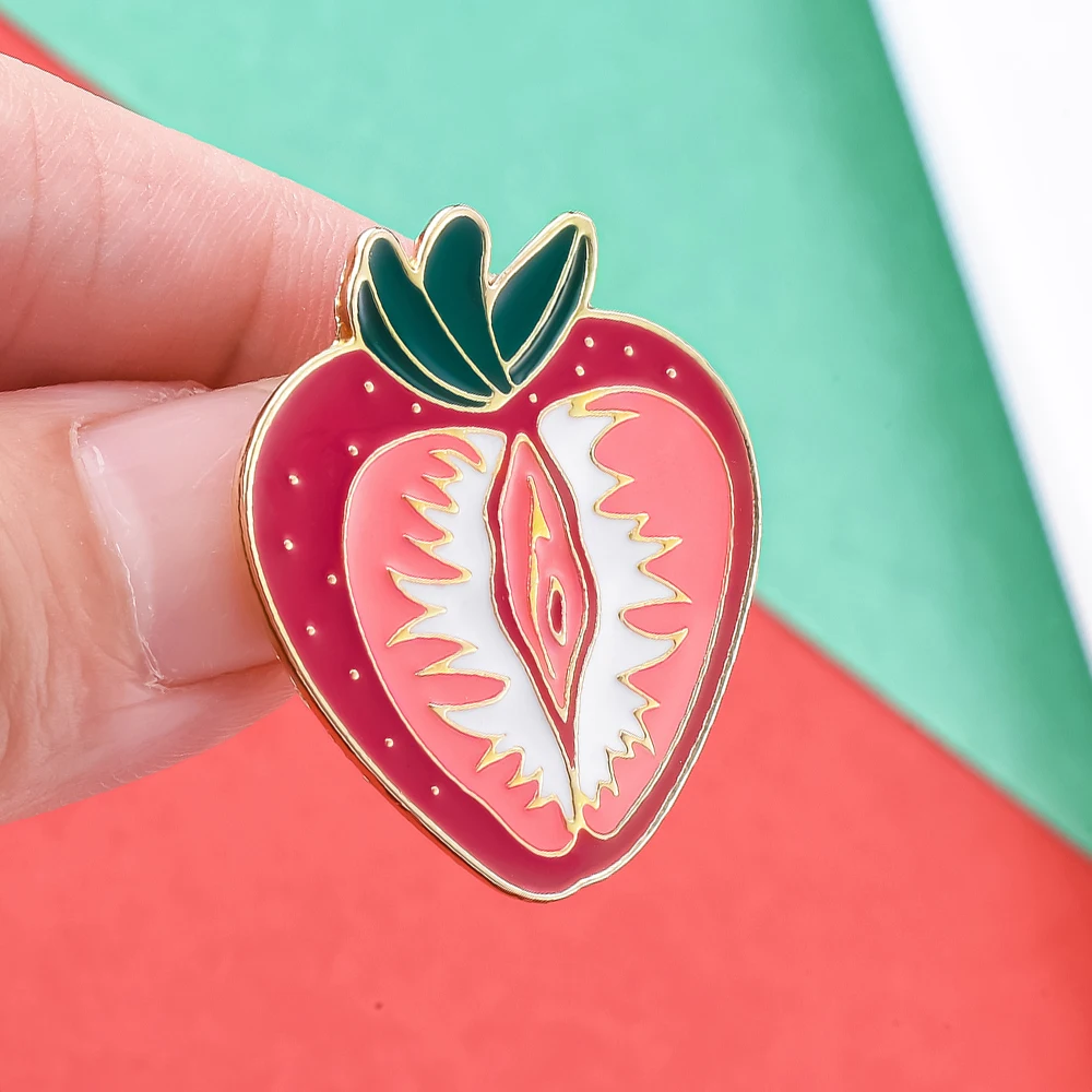 Strawberry Sexual Organ Enamel Pin Brooch Female Vulva Medical Fruit Design Badge Lapel Backpack Decoration Jewelry