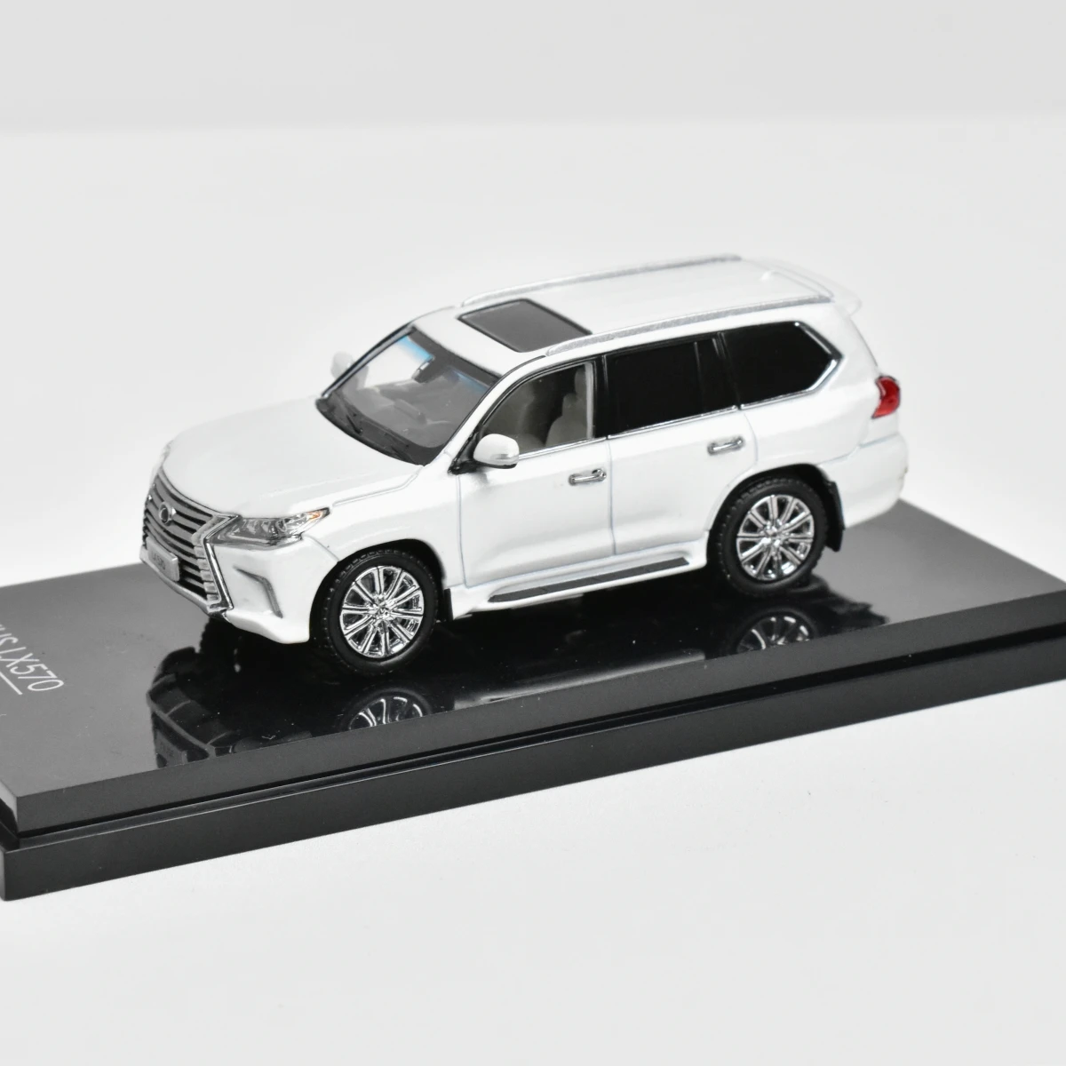 京商 1:64 LX570 ティーンエイジャーへのギフト ダイキャストモデルカー