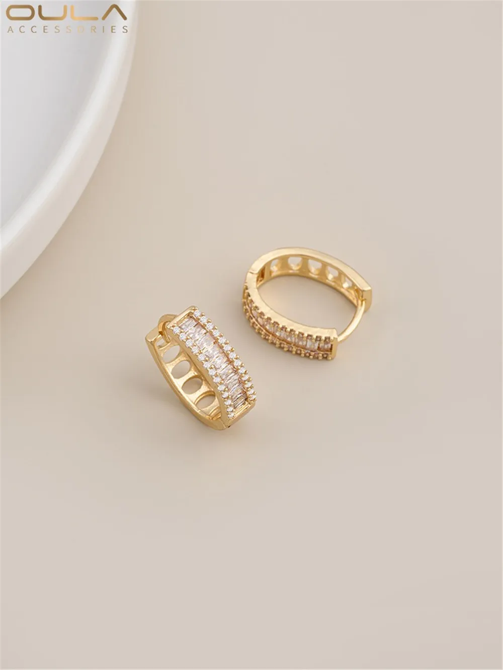 14K Gold-Color Plated Preservation Micro Inset Zircon Round Ear Buckle Oval Drop Earrings Gold Light Luxury High Sense Earrings