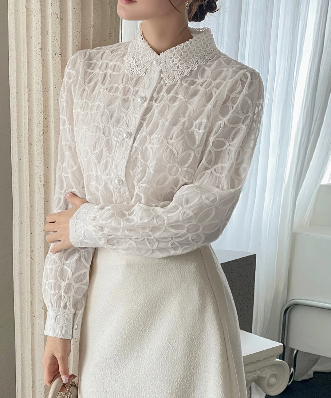 2024 New Fashion Autumn Spring Embroidery Flower Blouses Elegant Women Lace Doll Collar Single Breasted Office Loose Shirt Tops