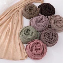 Crinkle hijab musulmani per le donne sciarpa sottile pianura scialli Femme Musulman morbido Rayon foulard rughe islamico turbante fascia