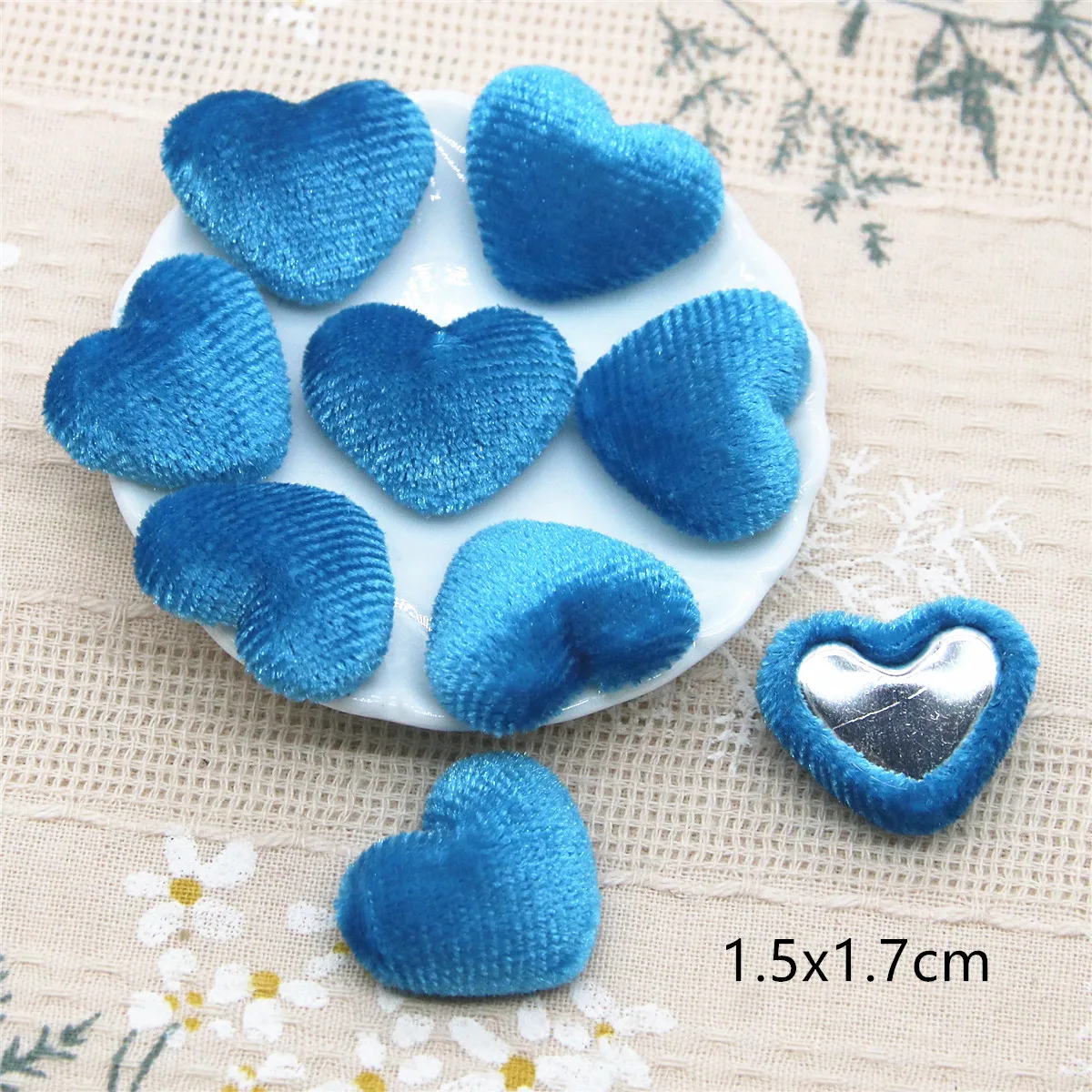 50pcs Corduroy Fabric Covered Heart Buttons Home Garden Crafts Garment Hair Clip DIY Accessories