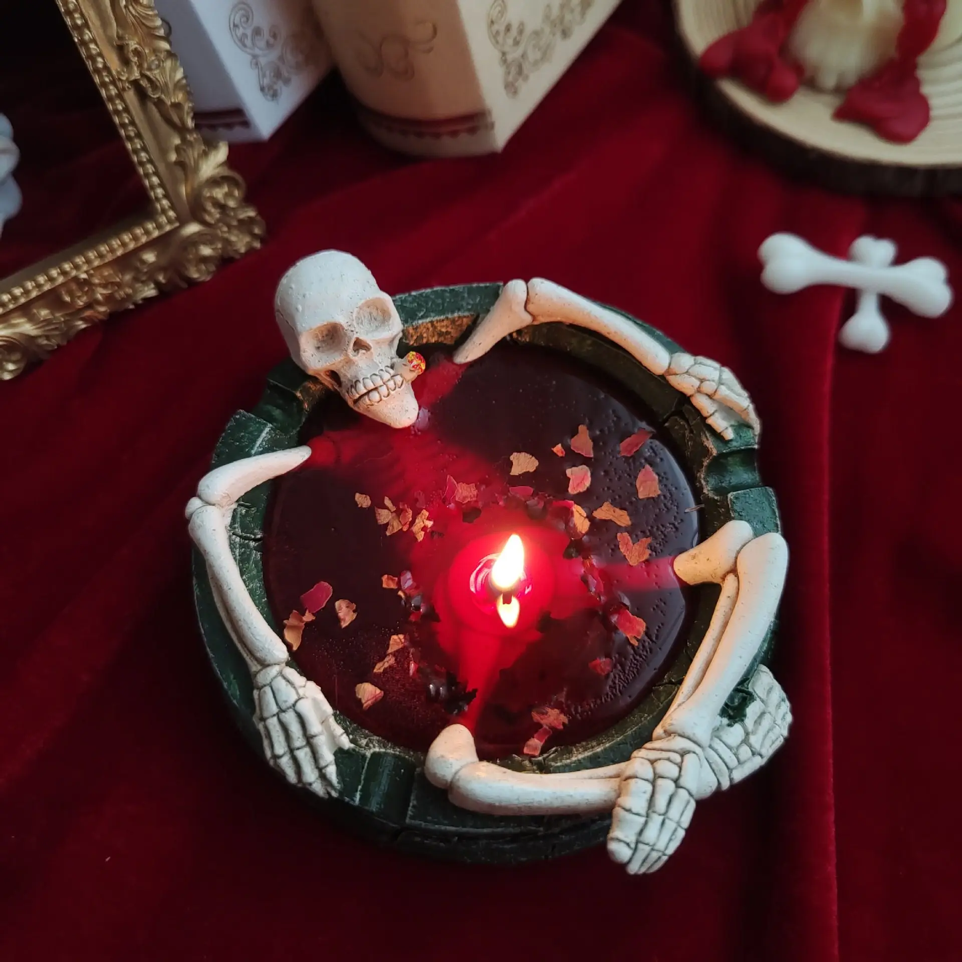 

Хэллоуин Ужасающая Кровавая Ванна Скелет Ароматерапевтическая Свеча Орнамент Роза