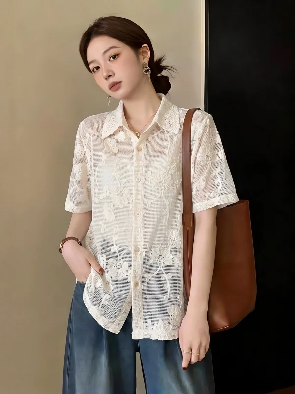 

Elegant Lace Hollow Embroidery Short Sleeve Shirt Women's Summer New Style plus Size Fashionable Age-Defying Top