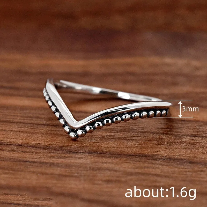 New simple and minimalist v-shaped ring, daily commuting versatile ring decoration