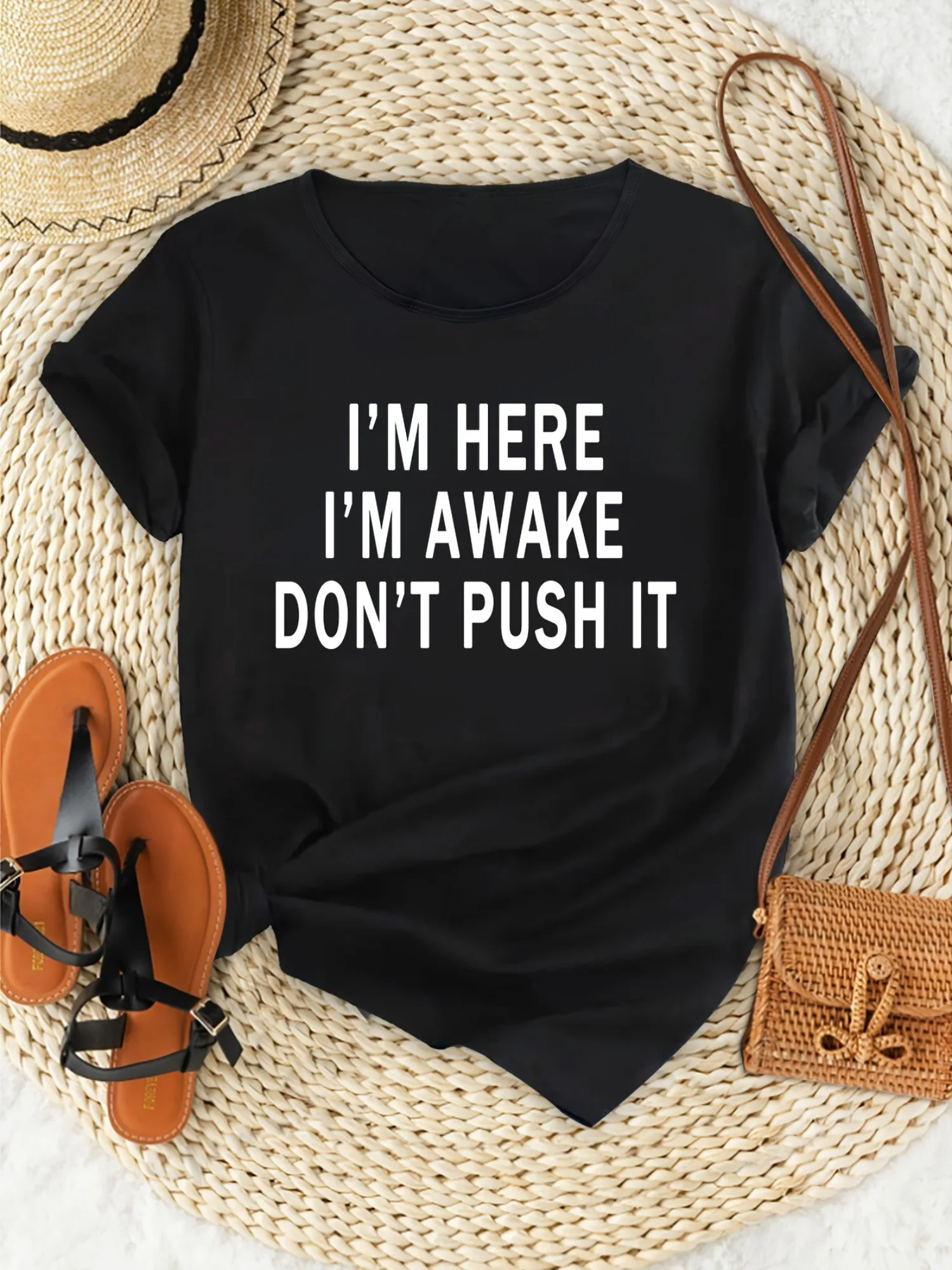 T-shirt sportif décontracté grande taille pour femme - Im Here, I'm Awake, Don't Push It" Lettre imprimée, coupe confortable à manches courtes