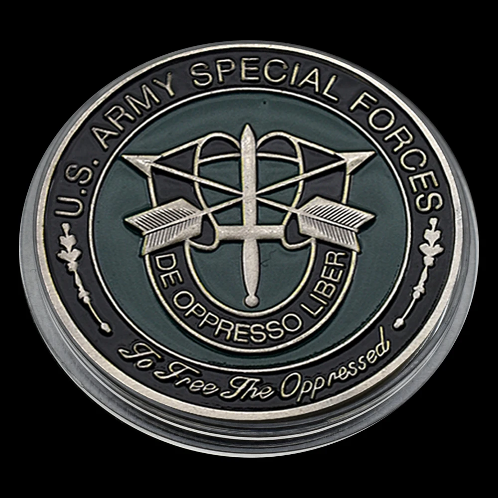 A US Army Special Forces Circular Metal Commemorative Medal  Coin collect gift