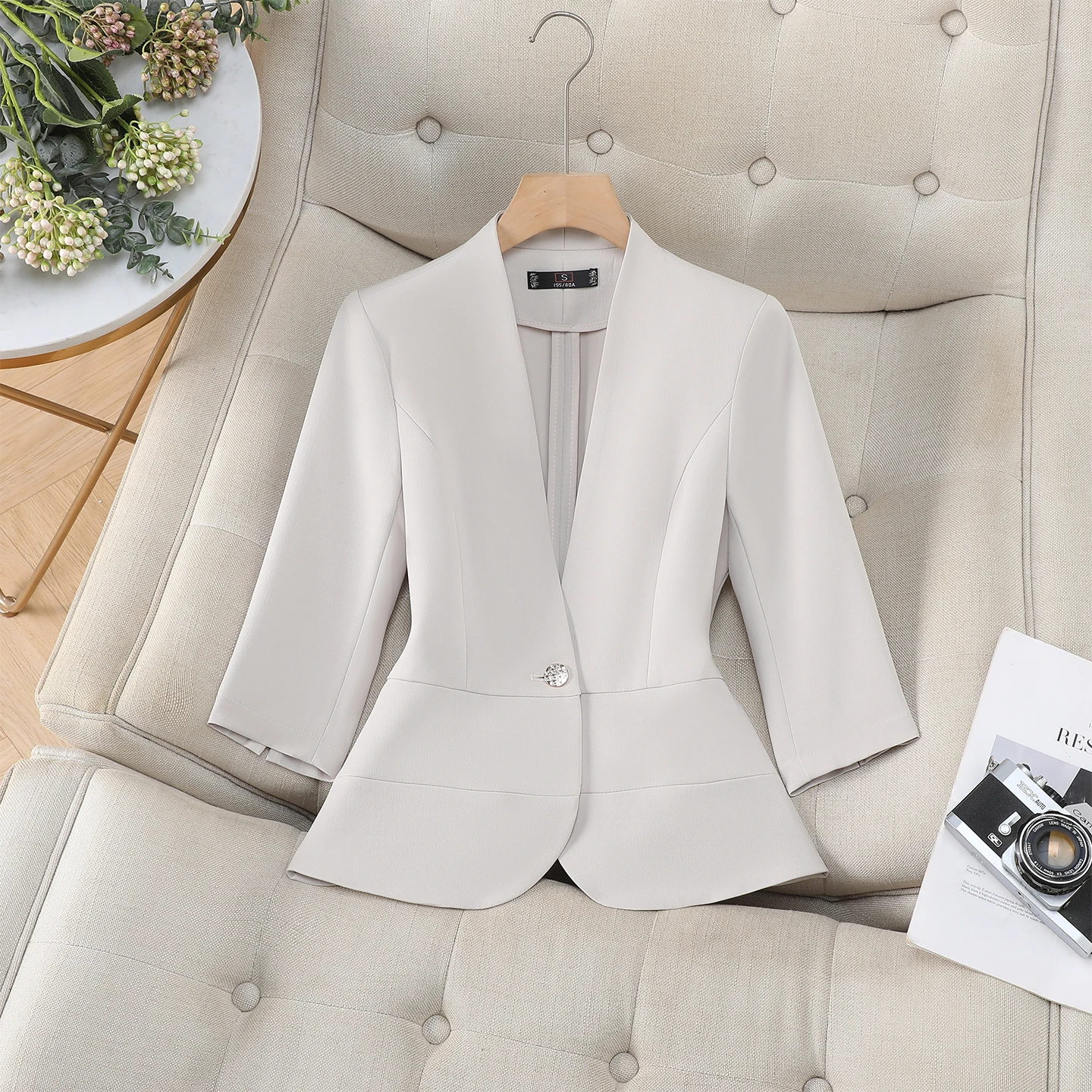 Alyssa Fashionable High-Quality Midi Sleeve Suit Jacket for Women Elegant And Stylish New Arrival for Spring/Summer 2026