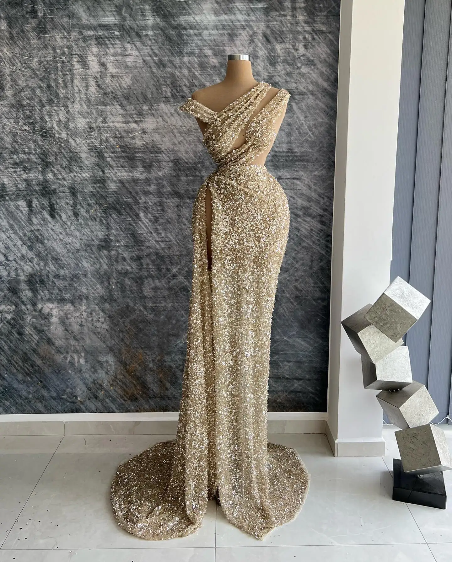 

Sequined High Slit Tulle Dress Sexy Openwork Evening Gown With Train Cocktail Party Dresses 2025 Woman