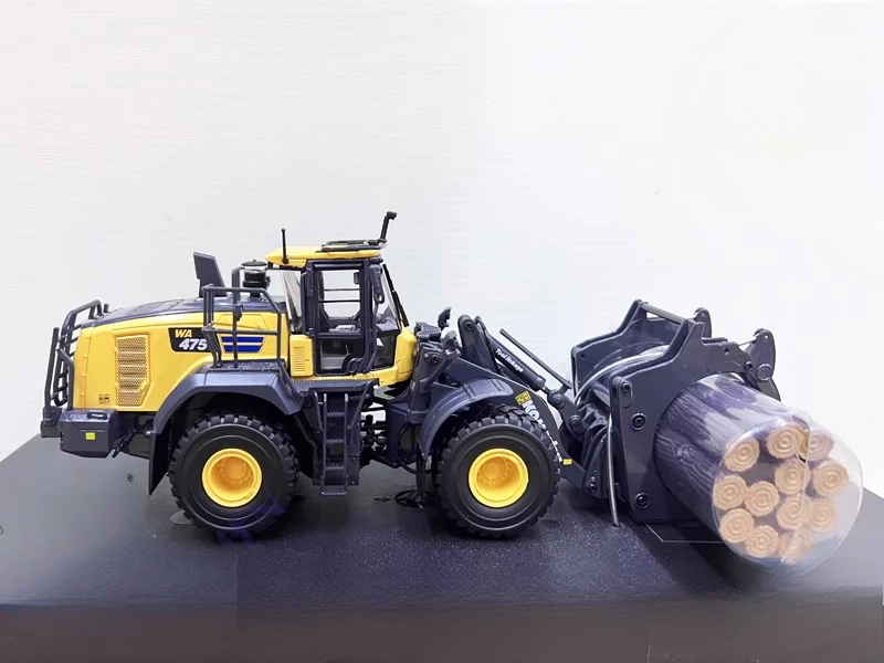 UH 8165 Komatsu WA475-10 Wheel Sandwich Loader Alloy Engineering Vehicle Model 1:50