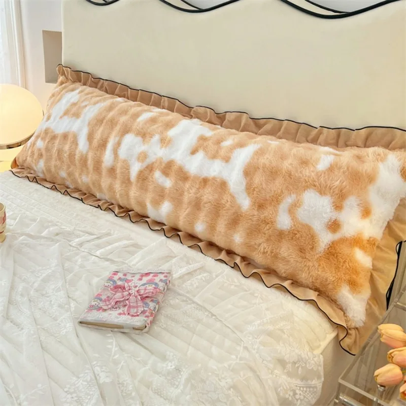 

1PC Long Pillowcase with Ruffles, Cow Print Plush Throw Pillowcase, Soft and Fluffy Bedding Dakimakura