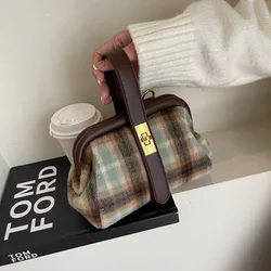 Trendy Wool Blend Grid Hobos Shoulder Crossbody Bags Women Tote Handbags and Purses 2023 New Plaid Messenger Bag High Quality