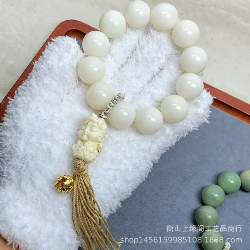 

Natural White Root with Tara Holding Bodhi Bracelet