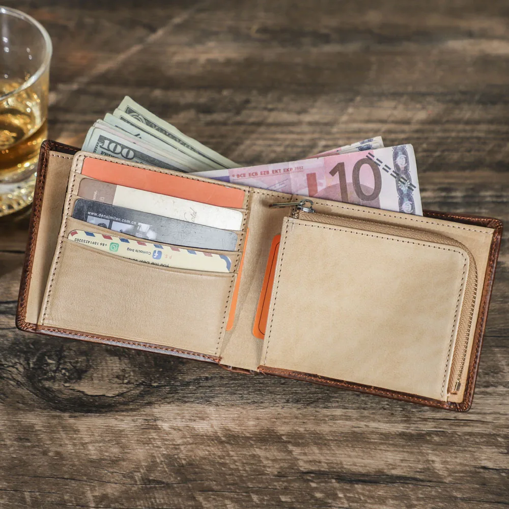 กระเป๋าสตางค์หนังผู้ชายแฟชั่นหรูหราปี 2026 กระเป๋าเงินขนาดเล็กแบบมีซิปพร้อมช่องใส่เหรียญ กระเป๋าสตางค์แบบพับสองตอนสำหรับผู้ชาย พร้อมช่องใส่บัตรและช่องใส่เงิน