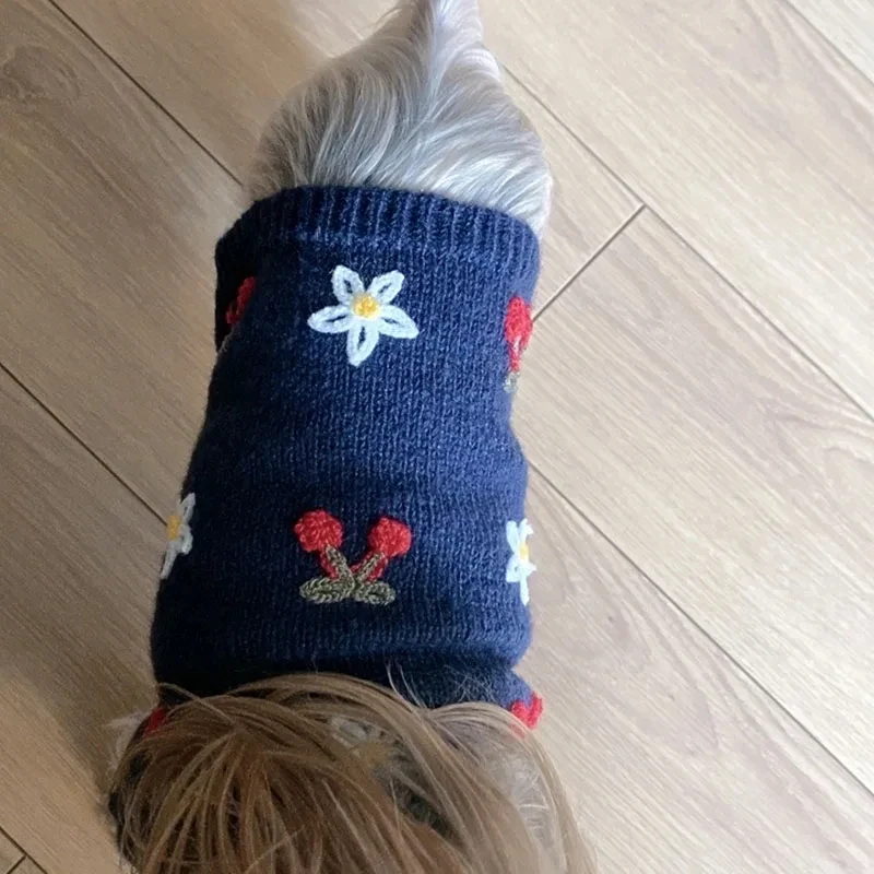 Bestickte Tulpen Hunde kleidung Haustier Strick pullover Pudel Pullover Welpe warme Winterkleid ung Bichon Weihnachts geschenk