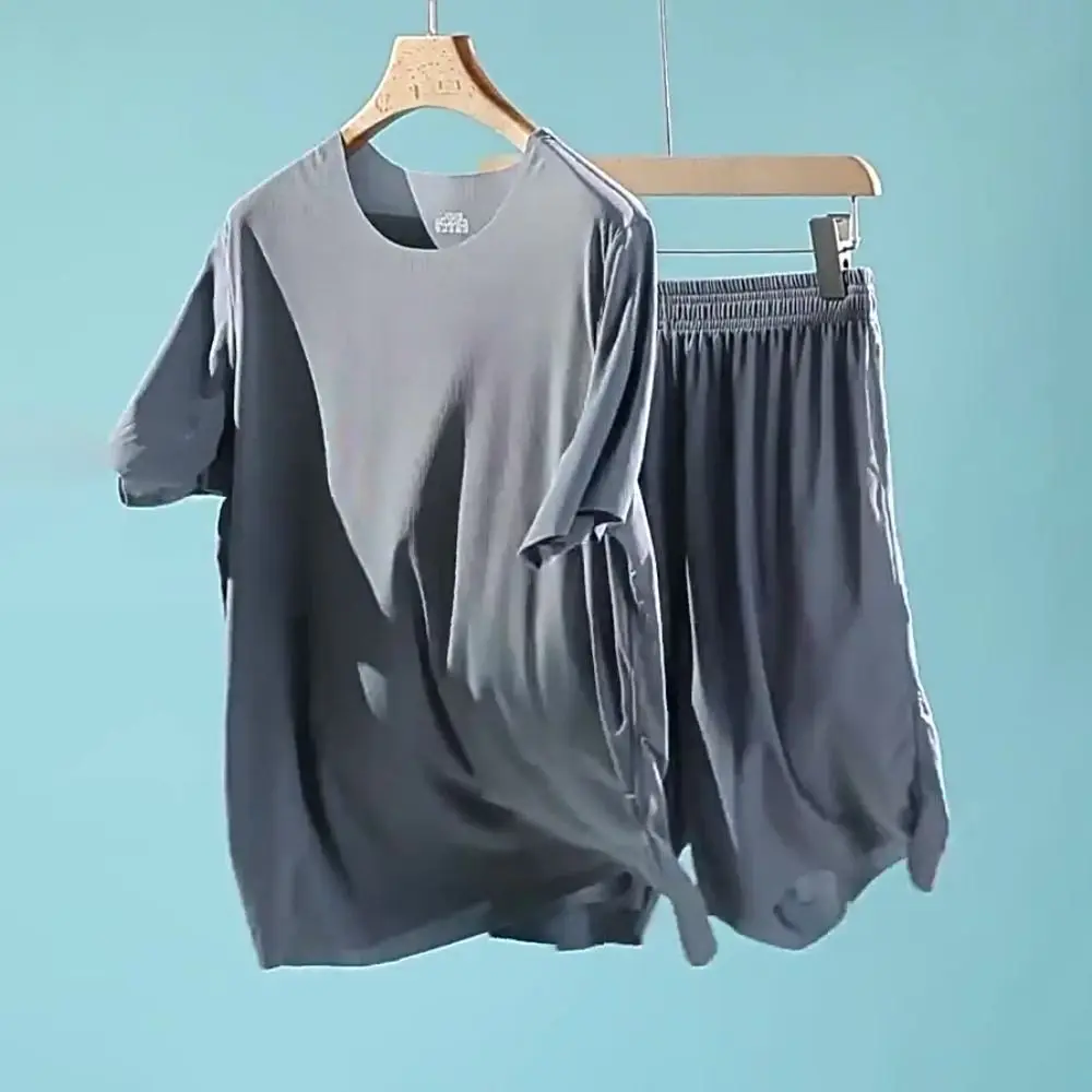 

Solid Color Seamless Short Sleeve Sleepwear Suit Loose Ice Silk Men Summer Pajamas Home Wear Simple 2Piece Nightwear Set Summer